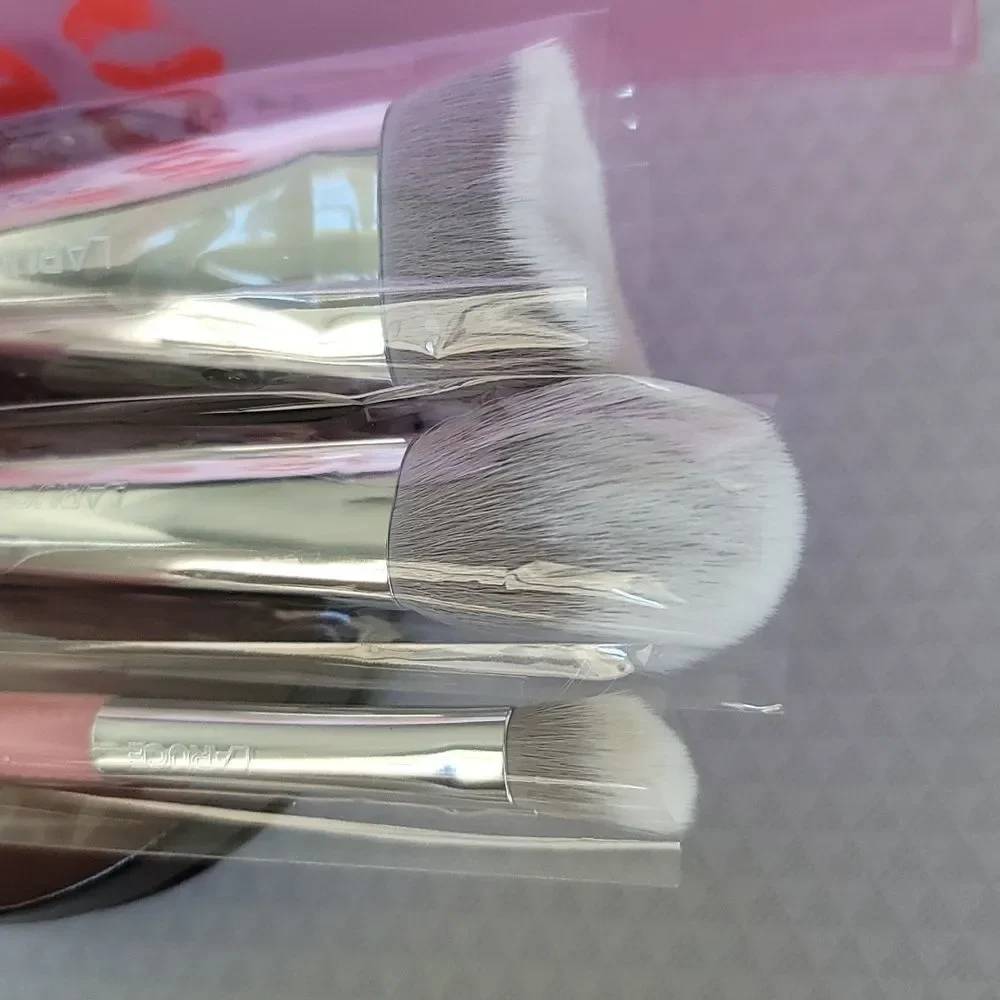 Laruce piece contour